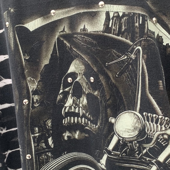 Skeleton Tee - Picture 3 of 8